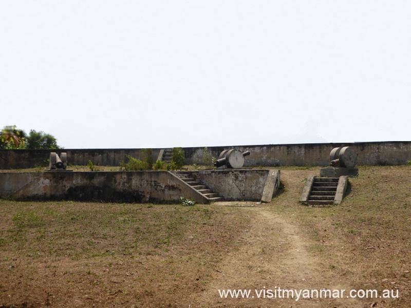 Asaykhan-Fortress-Sagaing-Visit-Myanmar