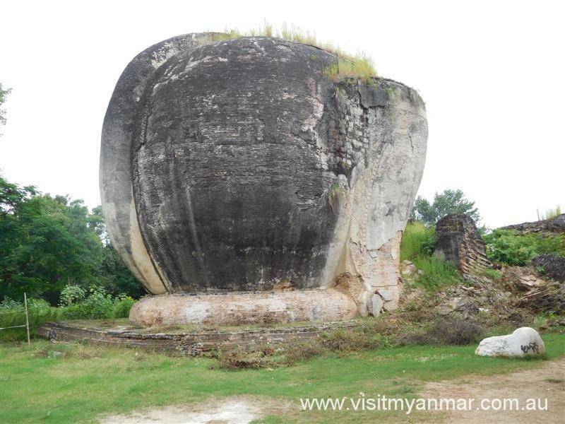 Giant-Chinthe-Lions-Mingun-Visit-Myanmar (3)